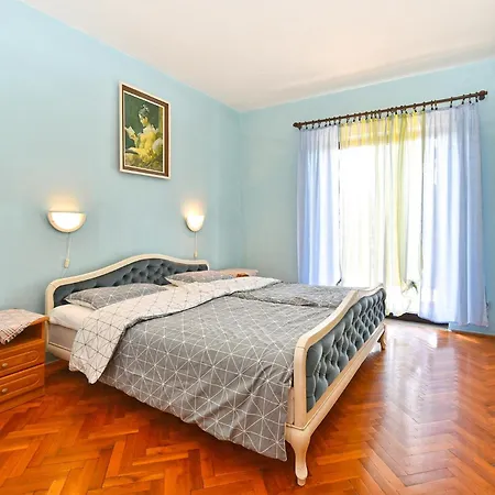 2315 Appartamento Medolino